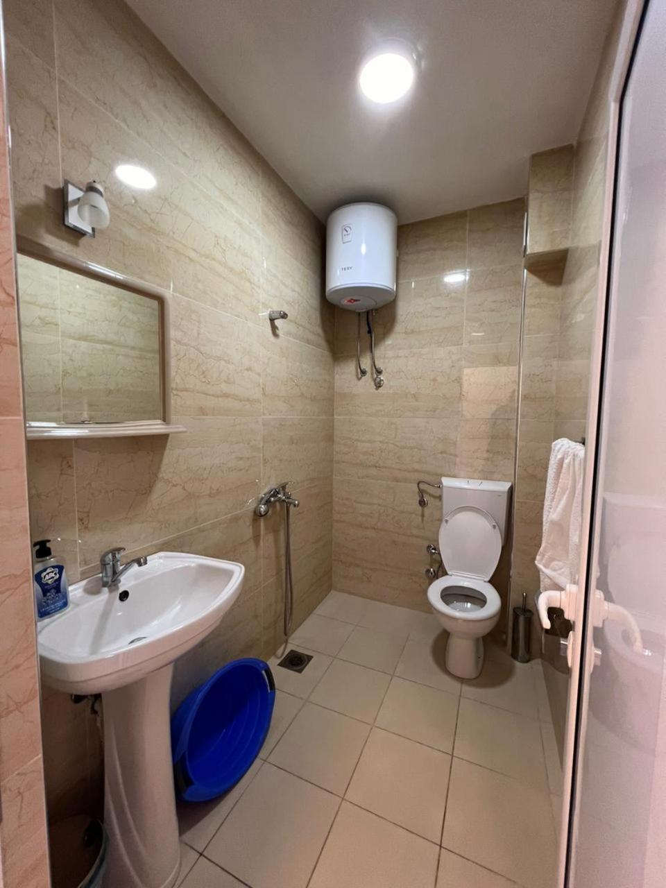 Kontiki Apartments ウルツィニ エクステリア 写真